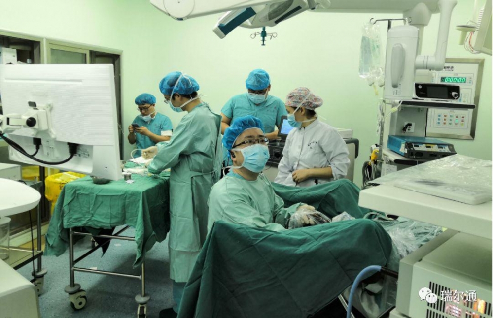 绿激光闪耀金陵古都 绿激光闪耀金陵古都