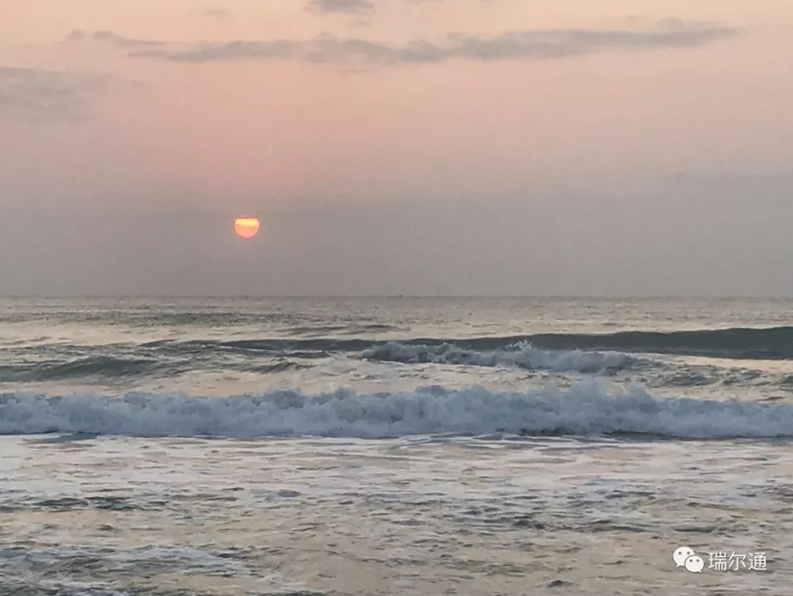 魅力三亚 绿耀南海:海棠湾绿激光高峰论坛顺利召开(第一届) 魅力三亚 绿耀南海:海棠湾绿激光高峰论坛顺利召开(第一届)