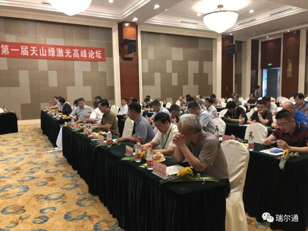 神秘西域  绿耀天山 神秘西域  绿耀天山