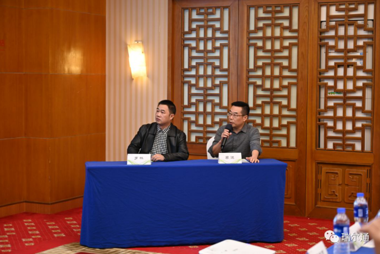 绿光熠熠,照耀星城大地 绿光熠熠,照耀星城大地